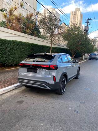 VOLKSWAGEN NIVUS 1.4 250 TSI TOTAL FLEX GTS AUTOMÁTICO